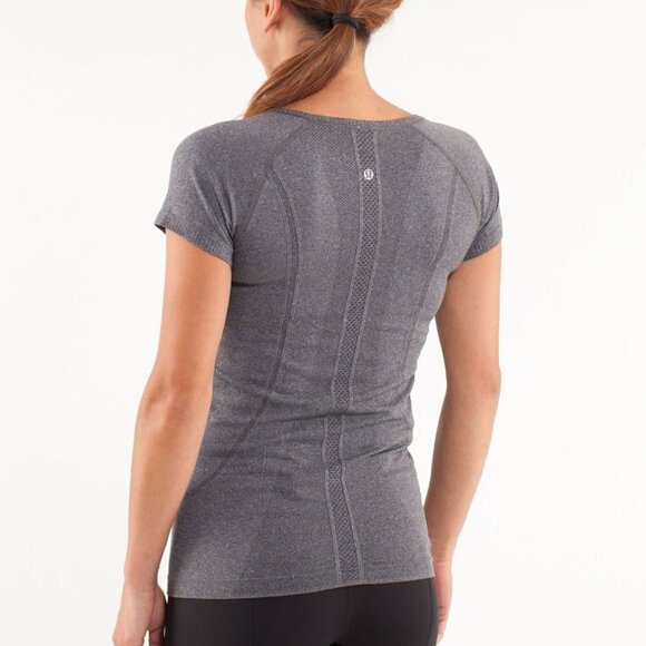 Lululemon Run: Swiftly Tech V Neck - Picture 3 of 13